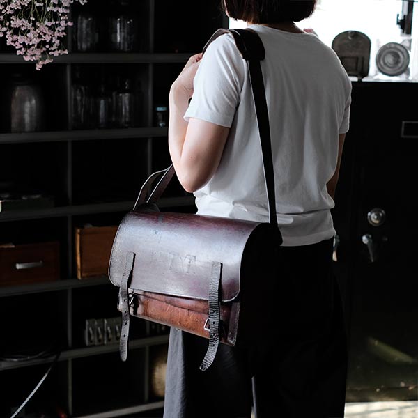 PTT(LA POSTE)フランスの郵便局員の鞄