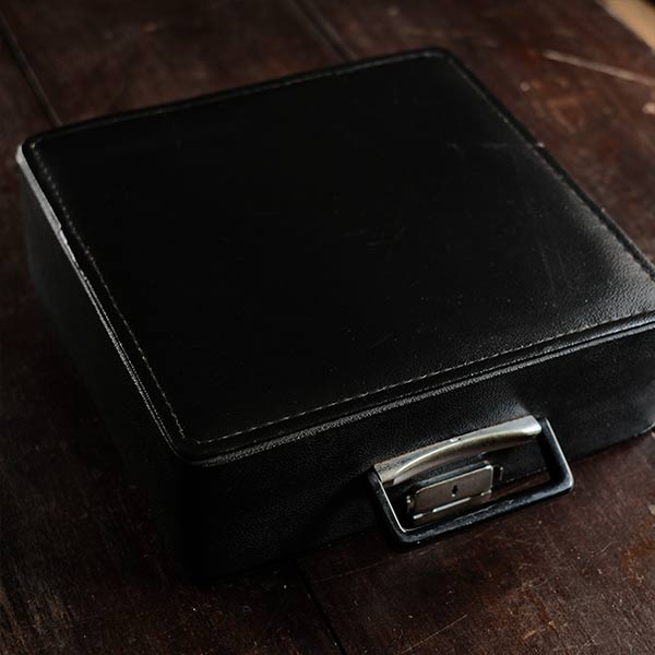 OLYMPIA Traveller de Luxe S タイプライター