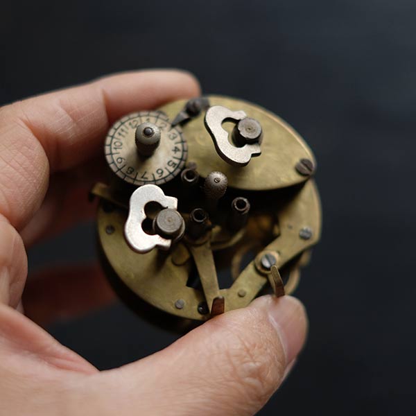 Clock movement