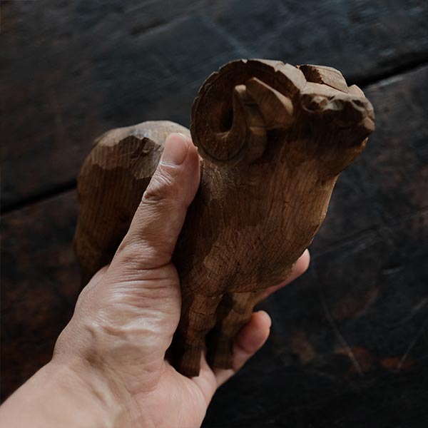 Wooden carved sheep object