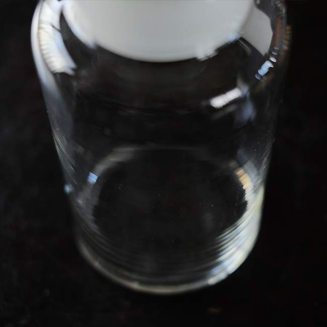 1Lサイズの薬瓶