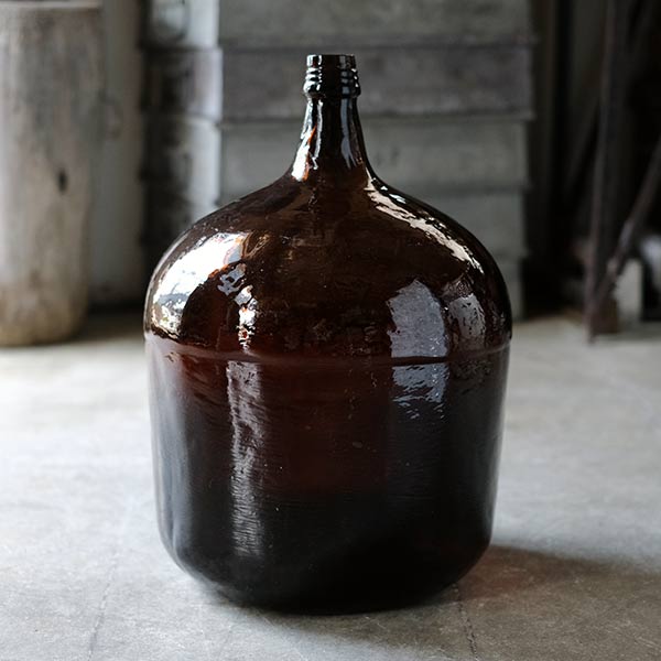 Amber demijohn bottle
