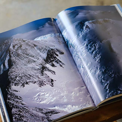 Yoshikazu Shirakawa's Works Collection: Antarctica, Volumes 1 and 2