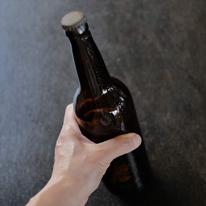 無銘の麦酒瓶