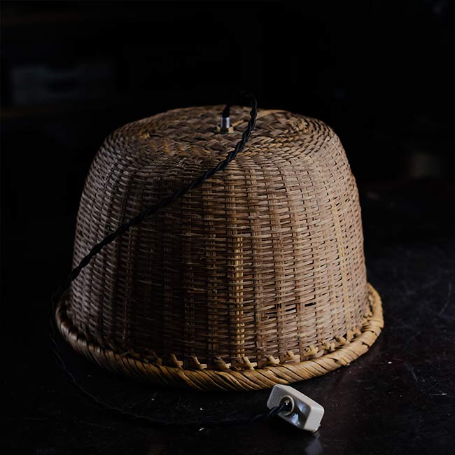 Bamboo shade pendant light