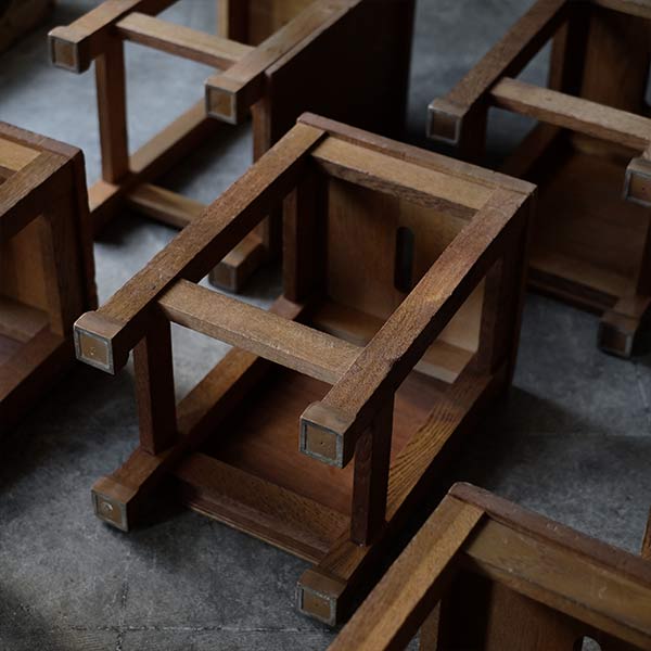 図工室の椅子