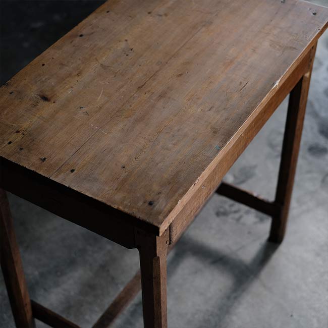 Small pine desk