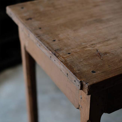 Small pine desk
