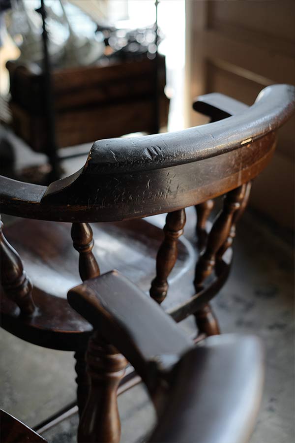 ETHAN ALLEN 肘掛け付きパブチェア