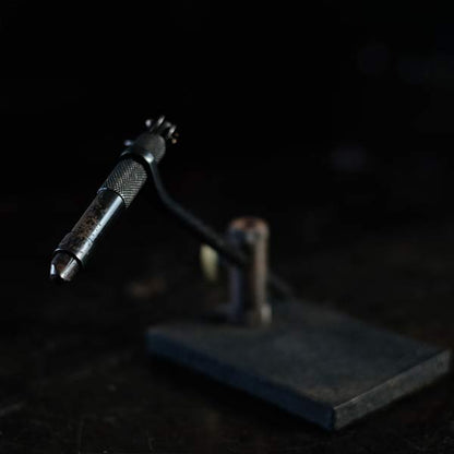 Tying Vise