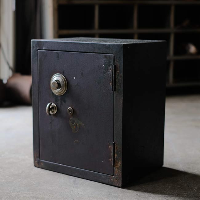 Rusty safe