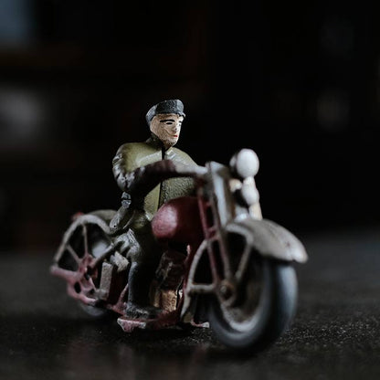 HUBLEY Cast Iron Figure