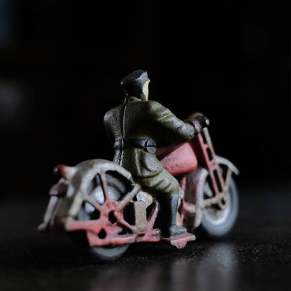 HUBLEY Cast Iron Figure