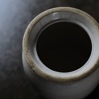 陶器の容器
