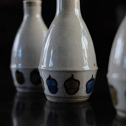Sake bottle (sold individually)