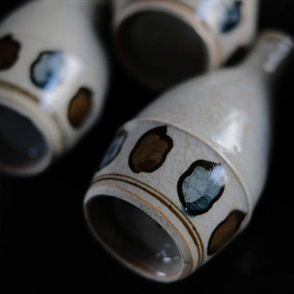 Sake bottle (sold individually)