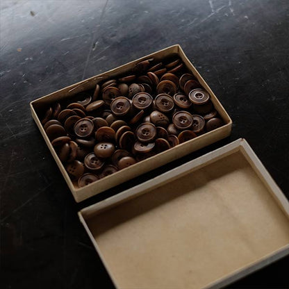 Boxed buttons (deadstock) brown