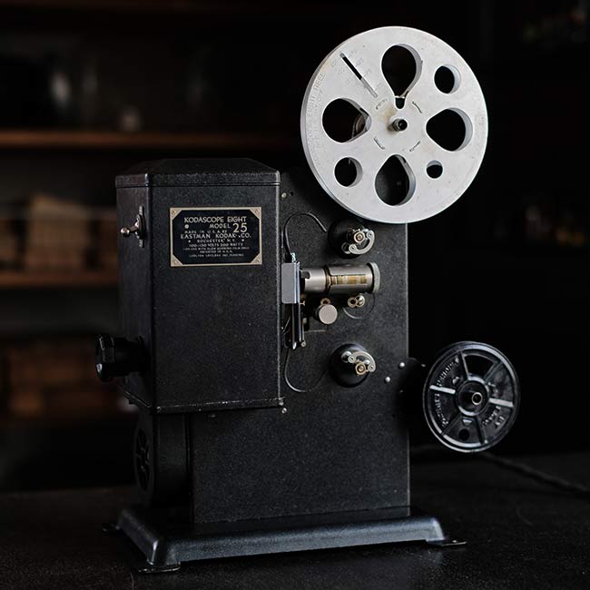 Kodascope Eight Model25 8ミリ映写機