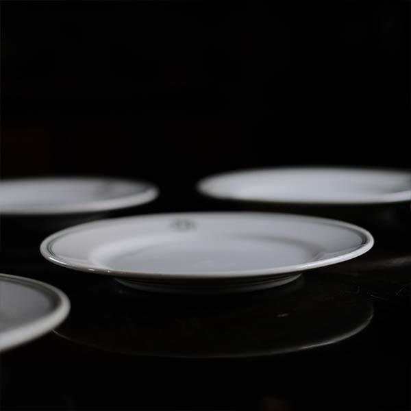 国民食器の中皿 φ18-19cm