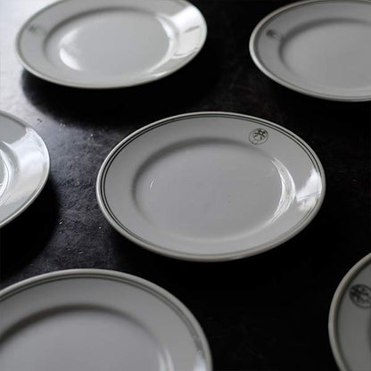 国民食器の中皿 φ18-19cm