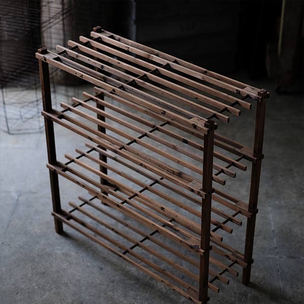 Lacquerware drying rack
