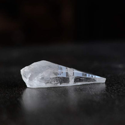 クリスタルポイント 水晶の原石