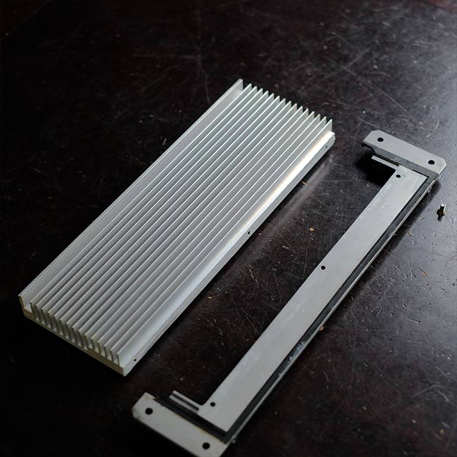 放熱用ヒートシンク