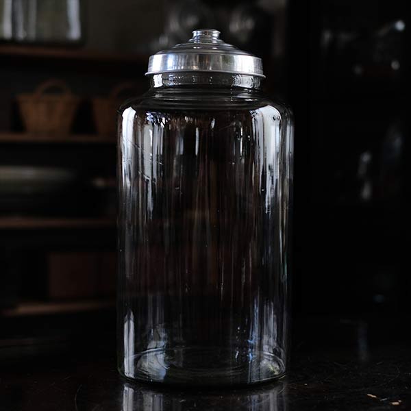 Cylindrical candy jar