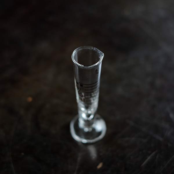 メスシリンダー 10ml