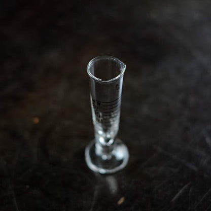 メスシリンダー 10ml