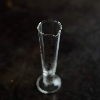 メスシリンダー 30ml