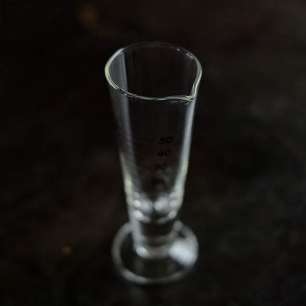 メスシリンダー 50ml