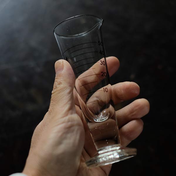 メスシリンダー 50ml