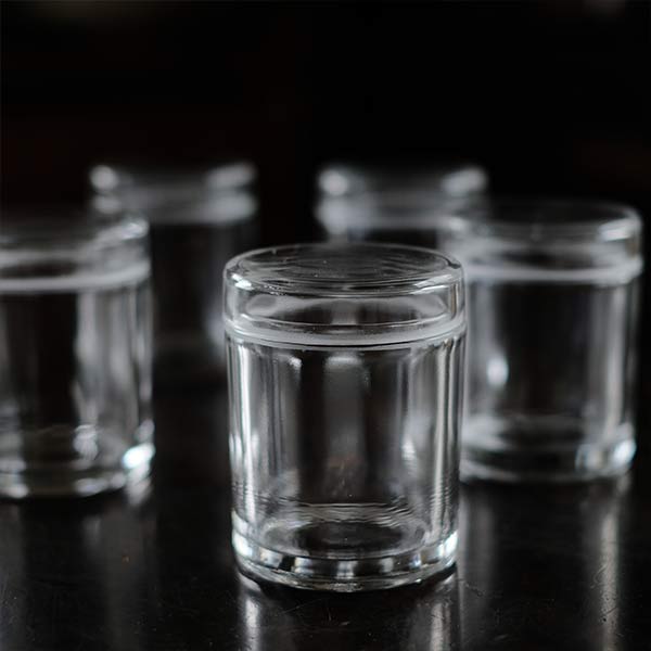 Glass container (deadstock)