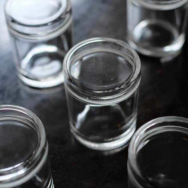 Glass container (deadstock)