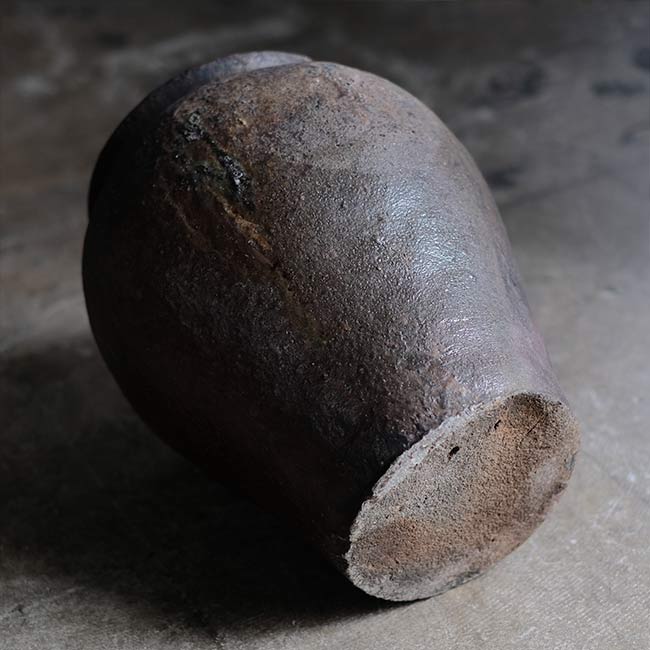 自然釉の水甕