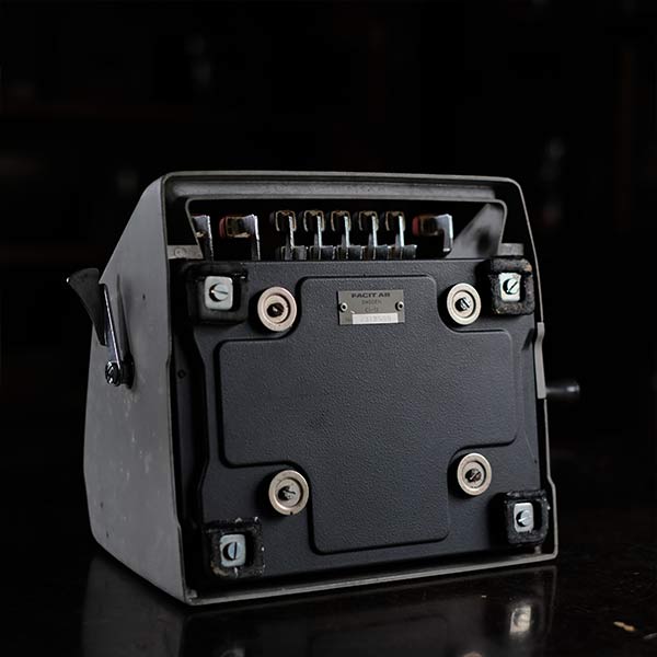 ODHNER mechanical calculator