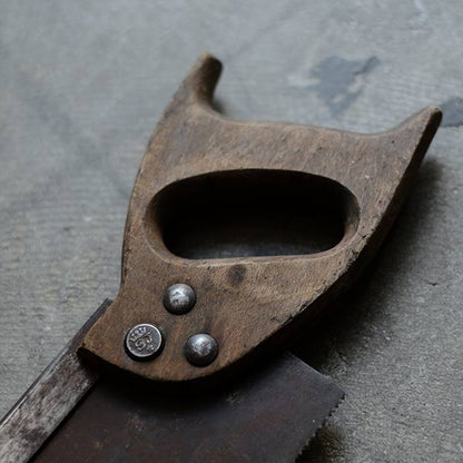 One-handed saw