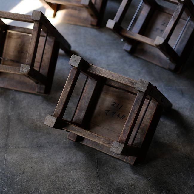 Kindergarten children's chairs