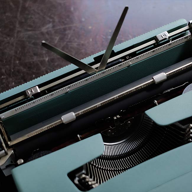 OLIVETTI Lettera 32 タイプライター インクリボン交換済み