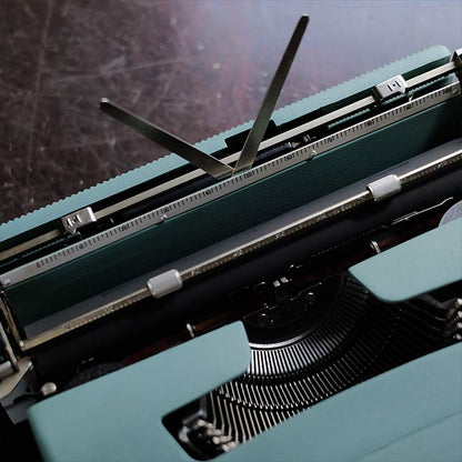 OLIVETTI Lettera 32 タイプライター インクリボン交換済み