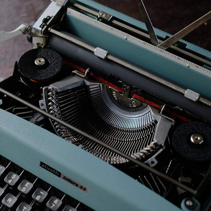 OLIVETTI Lettera 32 タイプライター インクリボン交換済み