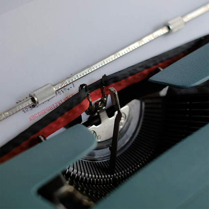 OLIVETTI Lettera 32 タイプライター インクリボン交換済み