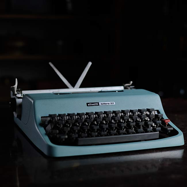 OLIVETTI Lettera 32 タイプライター インクリボン交換済み
