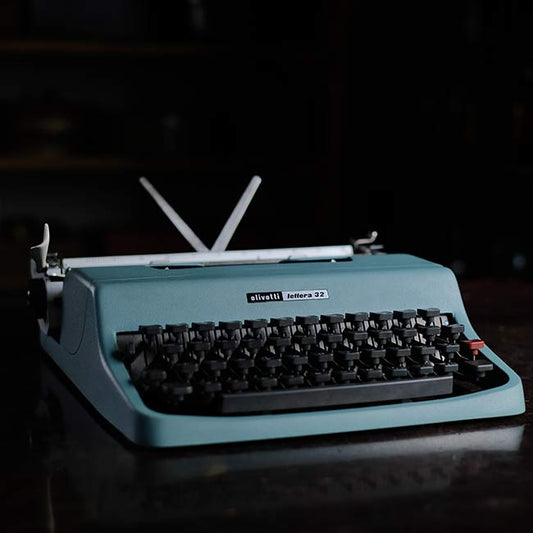 OLIVETTI Lettera 32 タイプライター インクリボン交換済み
