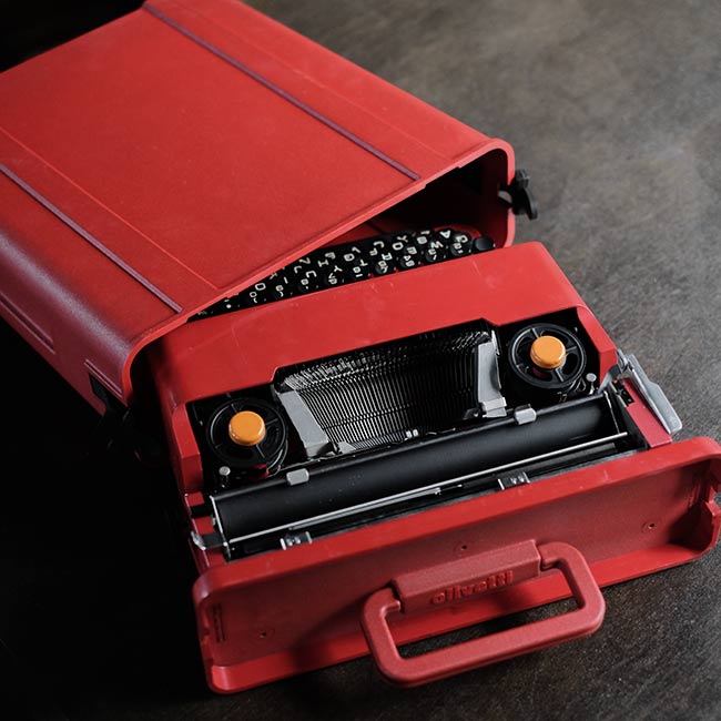OLIVETTI Valentine タイプライター インクリボン交換済み