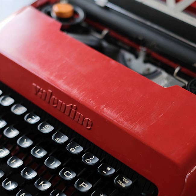 OLIVETTI Valentine タイプライター インクリボン交換済み
