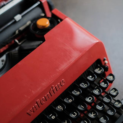 OLIVETTI Valentine タイプライター インクリボン交換済み