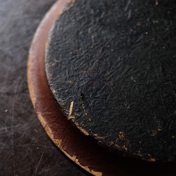 Round tray