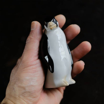 ペンギンのフィギュア